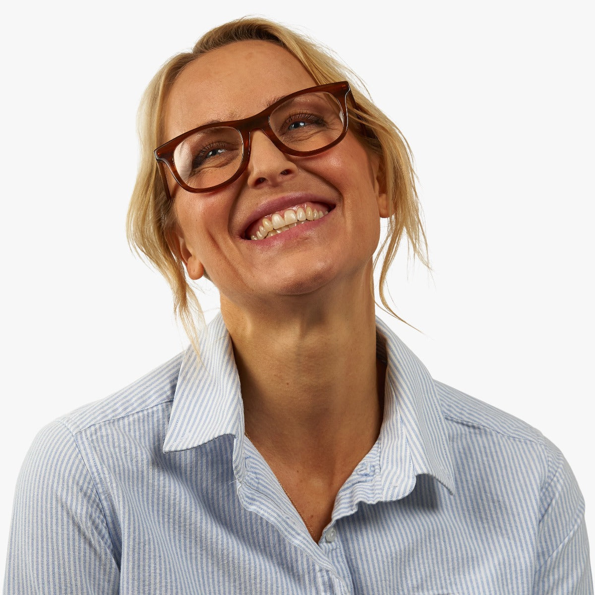 Evans_ShinyWalnut_Women_Readers_Pic_46f151fb-18ec-4000-9e3f-2500a637a3fe.jpg?v=1765962607&width=1200