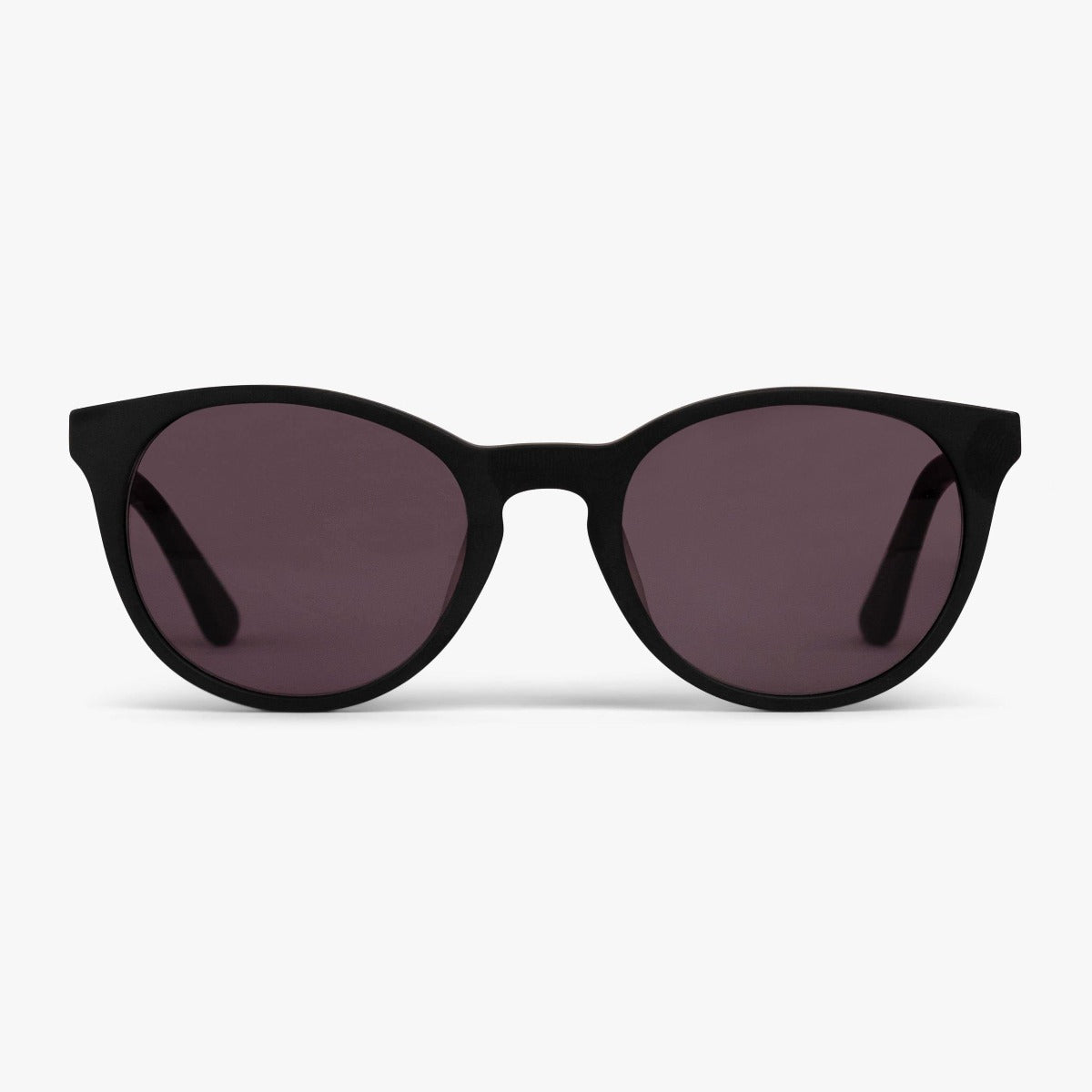 Luxreaders stylish Women's Örebro Black Sunglasses. Made from Acetate in a Iconic shape.